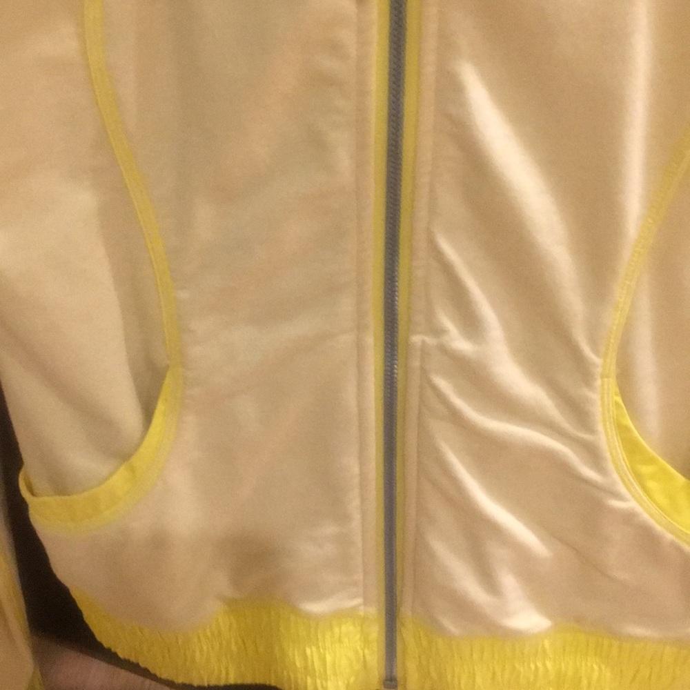 ✨NEW✨WITH NO TAGS Lululemon jacket - Picture 7 of 8